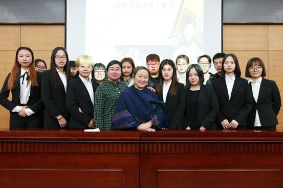 说明: E:\教学文件\讲座等\陈励\陈励影视\QQ图片20171107112638.jpg